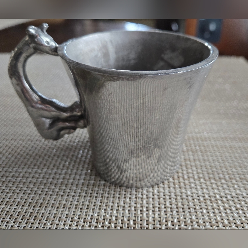 Mariposa Cast Aluminum Giraffe Handled Baby Cup